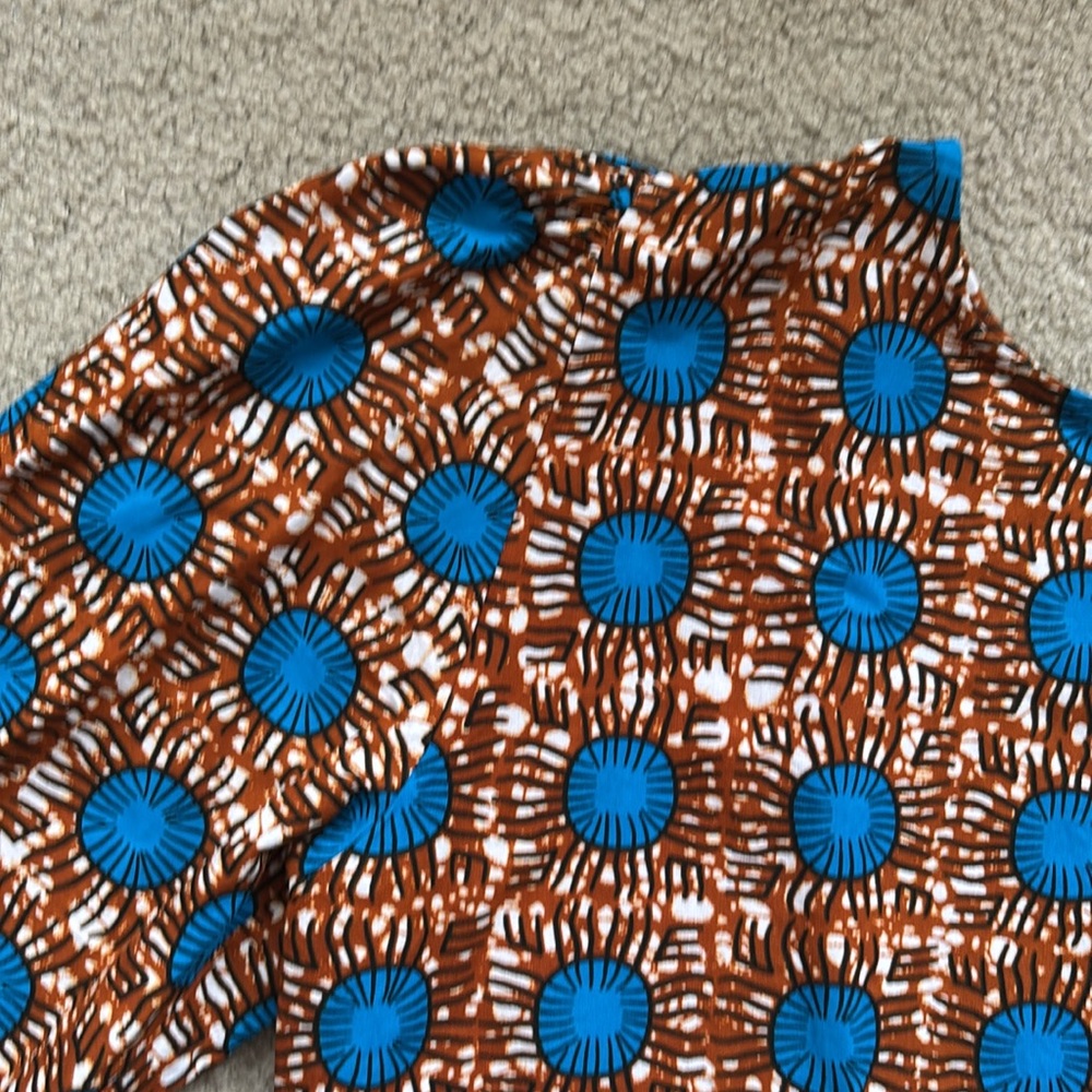 Fahari Bazaar Bega top, size Medium - Picture 3 of 3